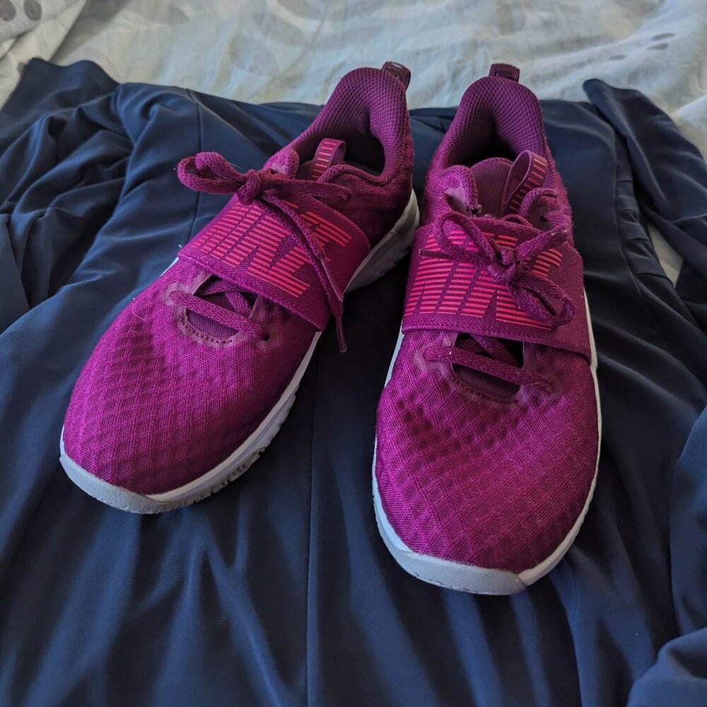Nike Renew TR9 True Berry Training Athletic Shoes Size 6.5 True Berry